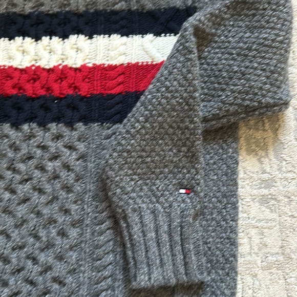 TOMMY HILFIGER Gray wool knit sweater - Picture 2 of 4